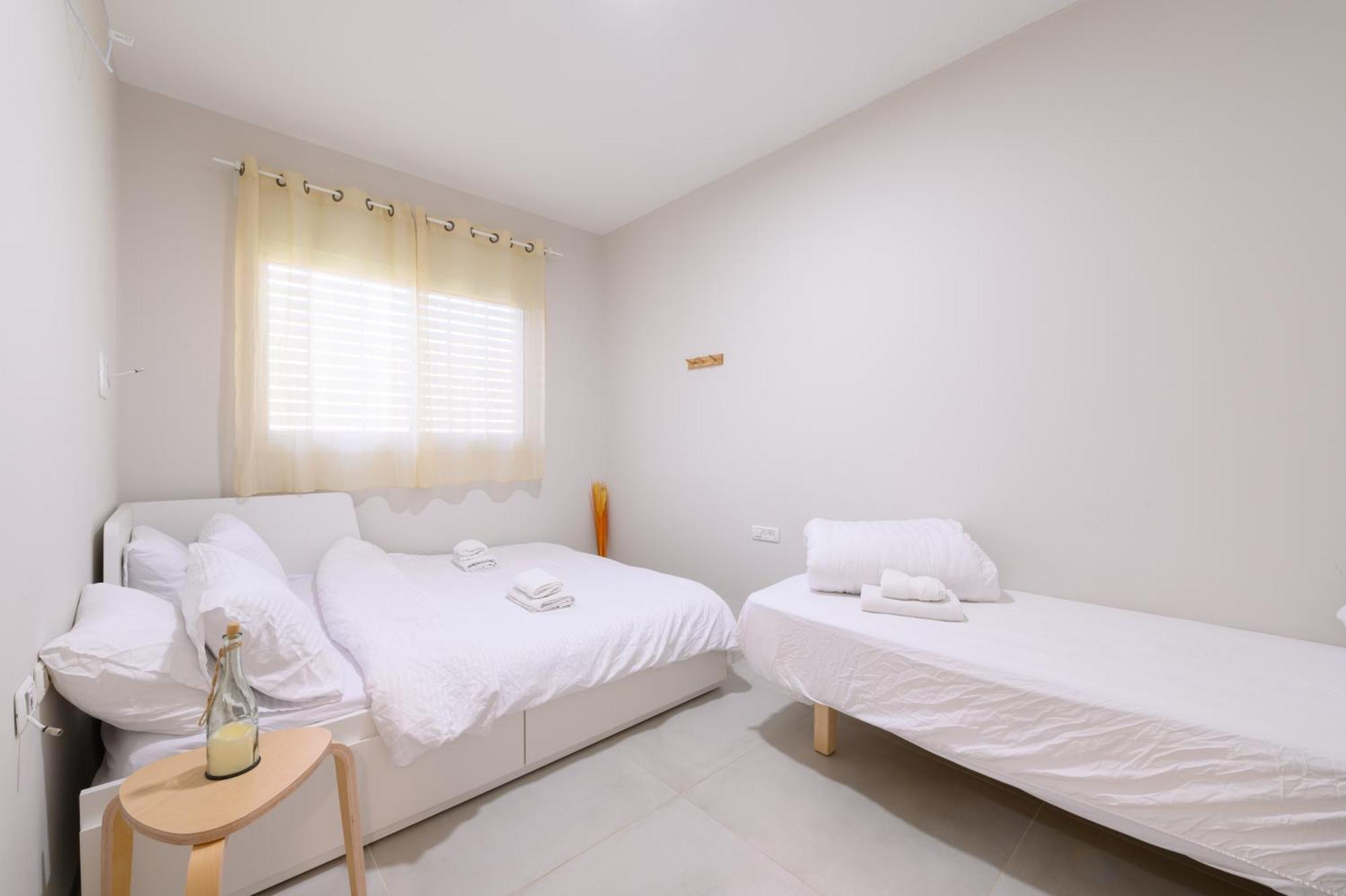 דירת נופש מרחבים Merhavim Villa Shadmot Devora Luaran gambar